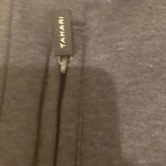 Tahari Zipper Pocket Fleece shorts - Picture 6 of 8